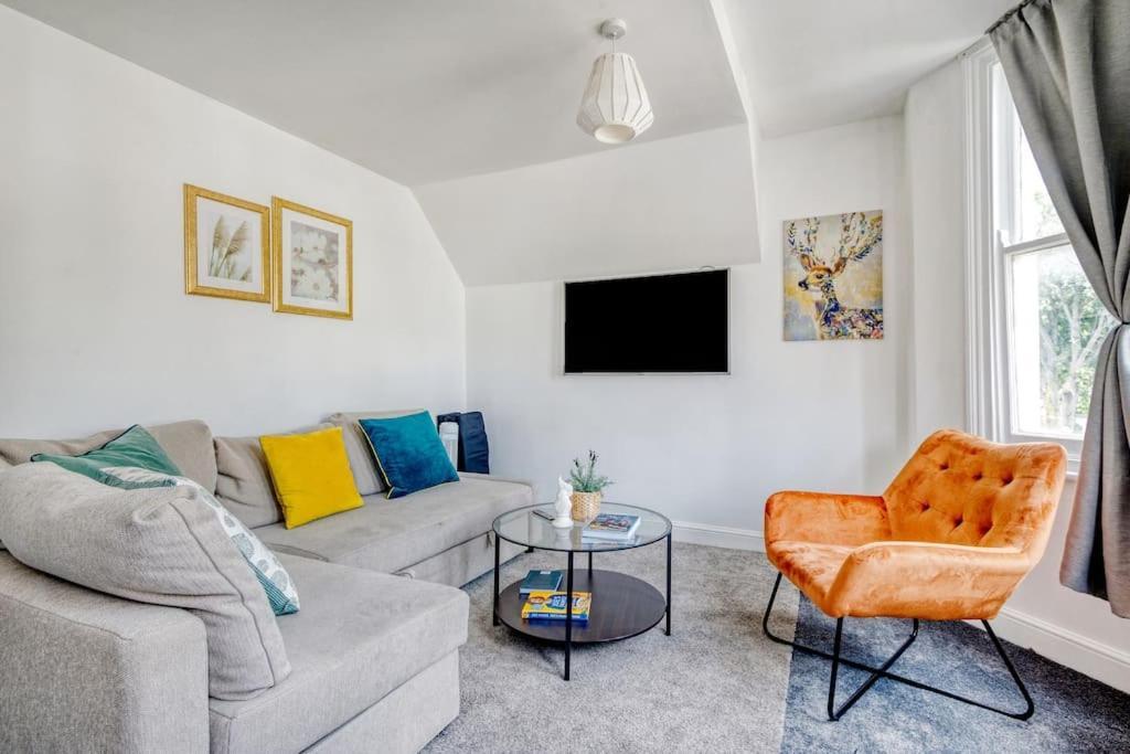 Appartamento 3 Bed Flat Near Chelsea Londra