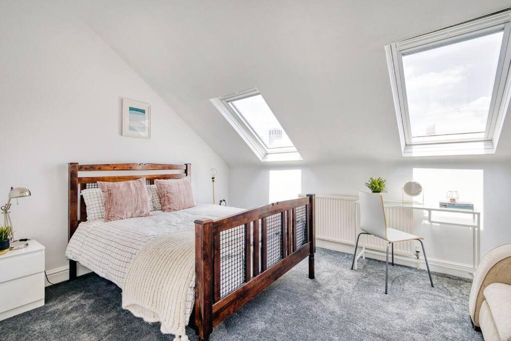 3 Bed Flat Near Chelsea Appartamento